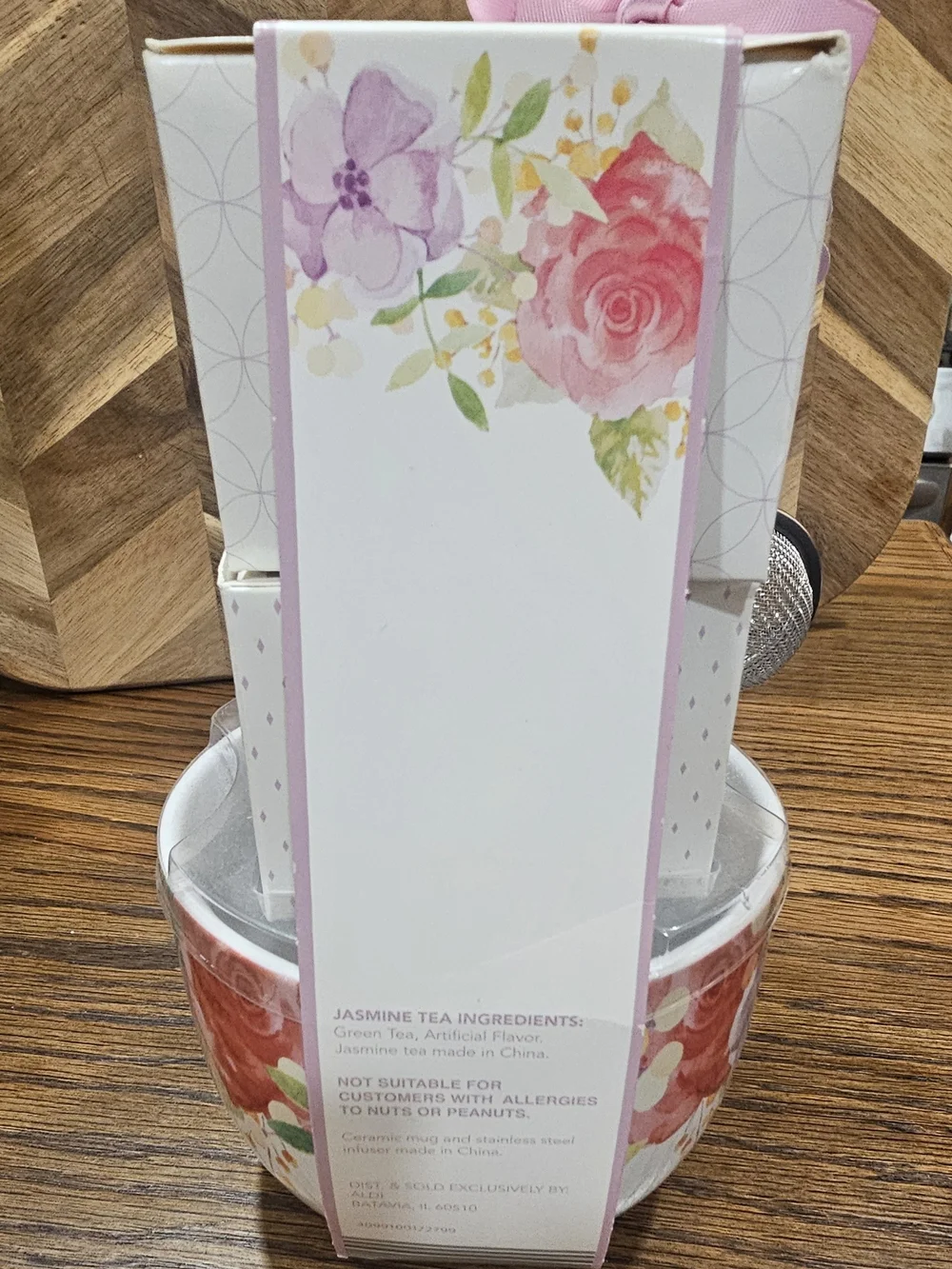 Huntington Home ribbon ceramic